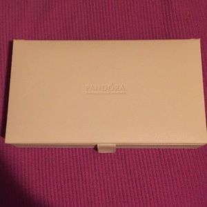 Pandora jewelry box & brooch included !!